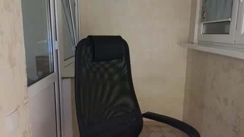 Snapshot of danila_trezzini chatting on March 3, 10:15 pm danila online show from March 3, 10:15 pm