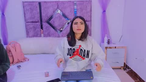 Danilu and Eva online show from October 11, 8:07 pm