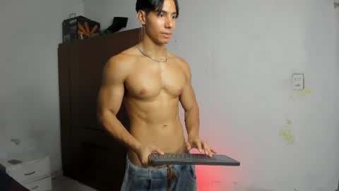 Snapshot of danisus chatting on July 1, 12:01 am Danisus online show from July 1, 12:01 am