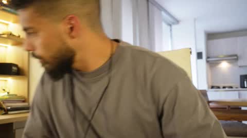 Dann saenz online show from November 10, 9:14 pm