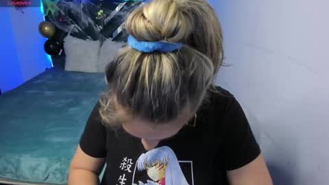 Danna martinezz online show from October 22, 12:00 am