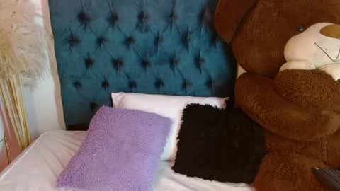 Danna  online show from April 18, 10:41 am