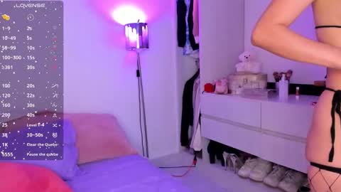 Danna Rhodes online show from March 28, 6:13 am