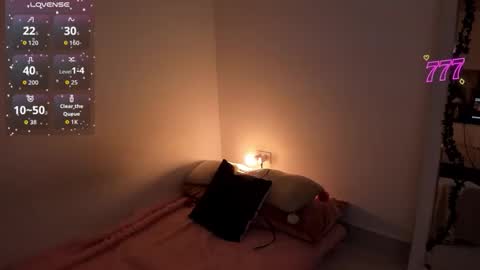 Danna Rhodes online show from May 19, 7:58 am