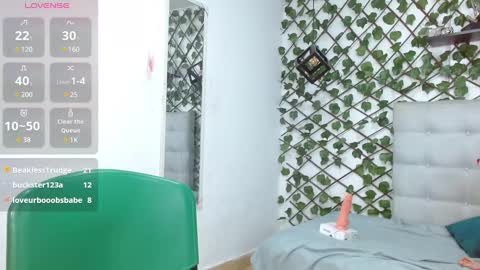 dannaberlin_0 online show from December 30, 6:16 pm