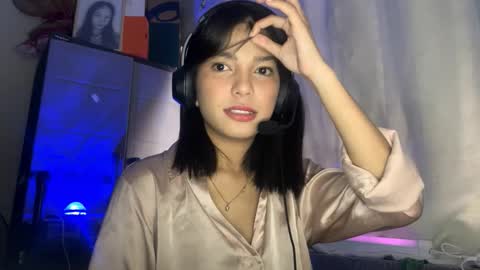 Snapshot of dannachalow chatting on February 12, 7:36 am Kerry online show from February 12, 7:36 am