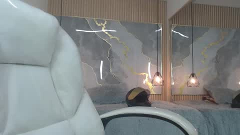 danna online show from October 20, 7:47 pm