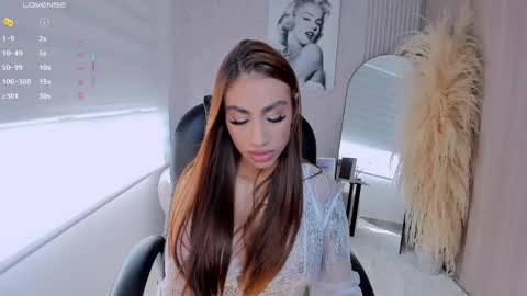 Snapshot of dannacruz_ chatting on May 20, 7:20 pm Danna Cruz online show from May 20, 7:20 pm