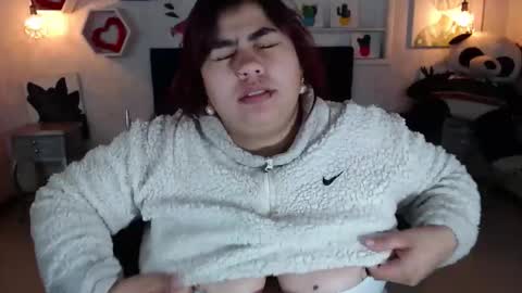 Danna Garza online show from February 19, 4:47 pm