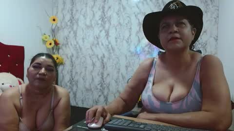 dannalanegra2 online show from November 23, 5:24 pm