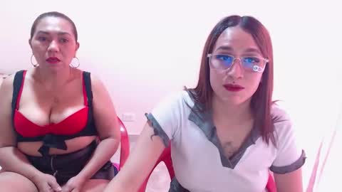 dannamomcerratt online show from March 13, 9:54 pm