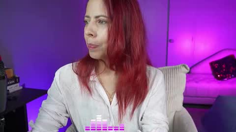 Danna online show from October 15, 9:59 pm