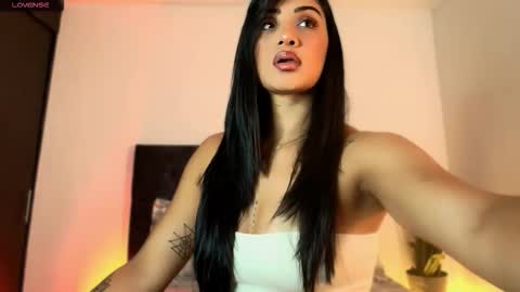 Danna Wells online show from November 4, 1:59 am