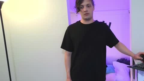 Snapshot of danni_lovescocks chatting on November 3, 11:15 pm danni_lovescocks online show from November 3, 11:15 pm