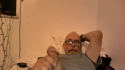 danny26063123 online show from March 25, 2:06 am