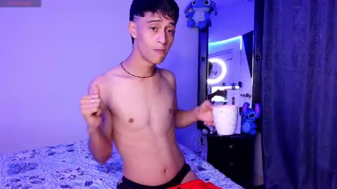 Danny online show from October 9, 1:25 am