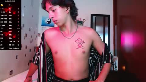 Snapshot of danny__phantom chatting on December 2, 6:58 pm phantom555 online show from December 2, 6:58 pm