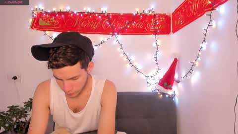 danny_and_lara online show from December 3, 12:36 pm