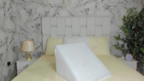 Snapshot of danny_fernandez chatting on March 12, 10:59 am danny_fernandez online show from March 12, 10:59 am