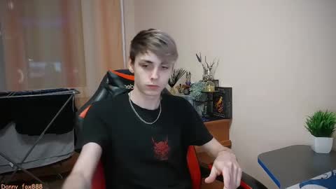 Snapshot of danny_fox888 chatting on February 27, 6:20 pm Daniel online show from February 27, 6:20 pm
