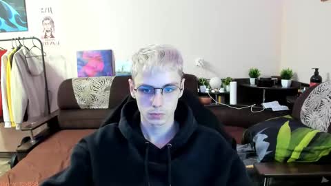 Snapshot of danny_fox888 chatting on October 17, 10:12 pm Daniel online show from October 17, 10:12 pm