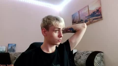 Snapshot of danny_fox888 chatting on October 26, 1:50 pm Daniel online show from October 26, 1:50 pm