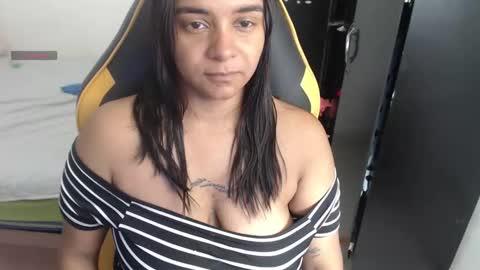 Snapshot of danny_sweettt chatting on November 17, 10:04 pm danny.......... guys I have onlyfans follow me I am new I want to share with you many things I love you online show from November 17, 10:04 pm