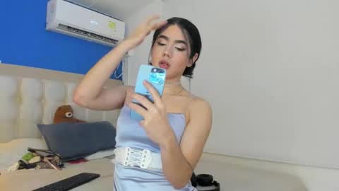 Snapshot of danny_winslow chatting on October 24, 5:48 am Danny online show from October 24, 5:48 am