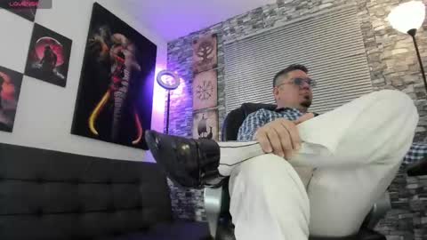 dante_bellini online show from April 13, 2:33 pm