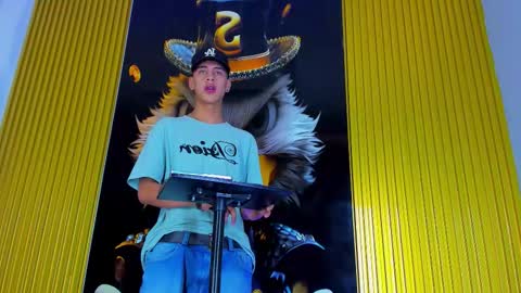 dante_brown1 online show from November 14, 10:07 pm