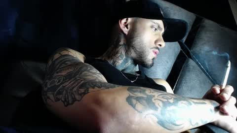 dante_d_angelo_ online show from April 1, 7:53 am