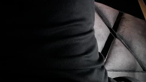 dante_d_angelo_ online show from April 14, 10:05 pm