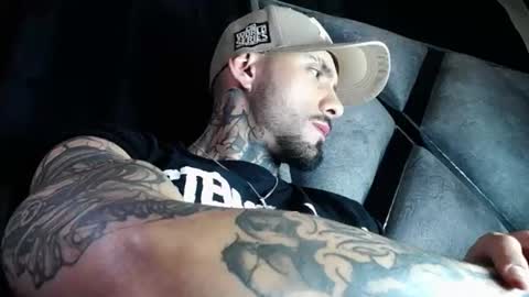 Snapshot of dante_d_angelo_ chatting on June 27, 8:08 am dante_d_angelo_ online show from June 27, 8:08 am