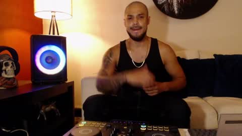 Dante Hell online show from April 12, 1:32 am