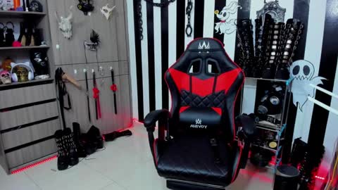 Dante online show from December 27, 2:54 pm