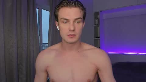 Snapshot of dante_ray chatting on November 28, 12:30 pm Dante and Ray online show from November 28, 12:30 pm