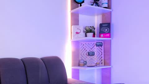 Snapshot of dante_seductor chatting on February 27, 8:53 pm Dante online show from February 27, 8:53 pm