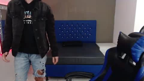 Dante online show from February 12, 12:44 pm