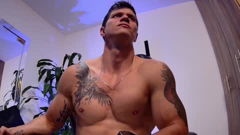 Snapshot of dantecummingss chatting on January 16, 1:37 am Dante online show from January 16, 1:37 am