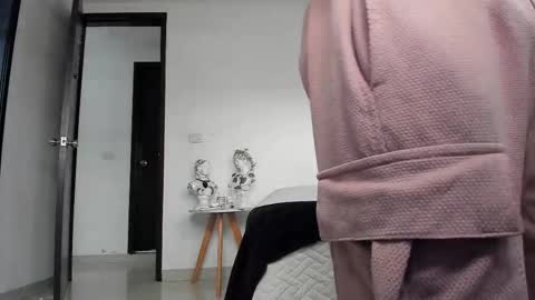 Snapshot of dantecummingss chatting on November 5, 12:27 pm Dante online show from November 5, 12:27 pm