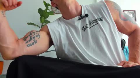 Snapshot of dantecummingss chatting on December 14, 6:45 pm Dante online show from December 14, 6:45 pm