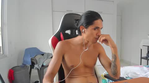 X Dante7373574 online show from November 14, 9:57 pm