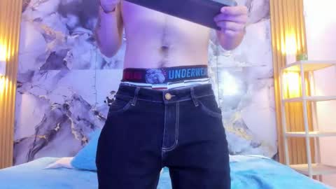 DANTE DARK online show from December 15, 8:02 pm
