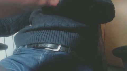 Snapshot of danyblueyes71 chatting on December 17, 5:08 pm Dany online show from December 17, 5:08 pm