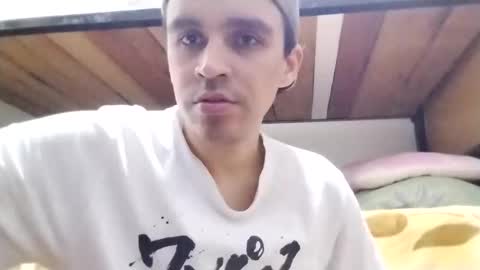 Snapshot of danylano chatting on December 18, 8:59 pm Daniel online show from December 18, 8:59 pm