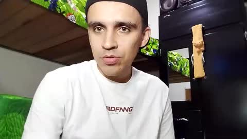 Snapshot of danylano chatting on February 7, 10:24 pm Daniel online show from February 7, 10:24 pm