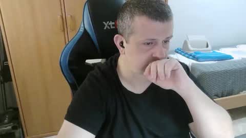 danysanchez1981 online show from March 15, 10:54 am