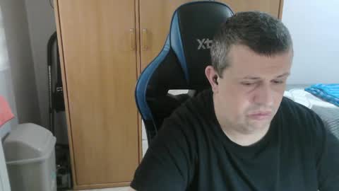 danysanchez1981 online show from April 2, 12:25 pm