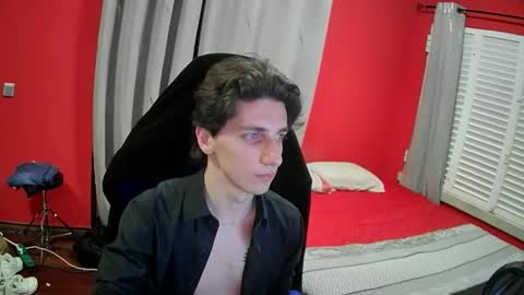 Snapshot of danywhiteyb chatting on May 16, 12:18 am danywhiteyb online show from May 16, 12:18 am