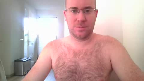 Snapshot of danzel87 chatting on October 27, 8:18 am Danny online show from October 27, 8:18 am